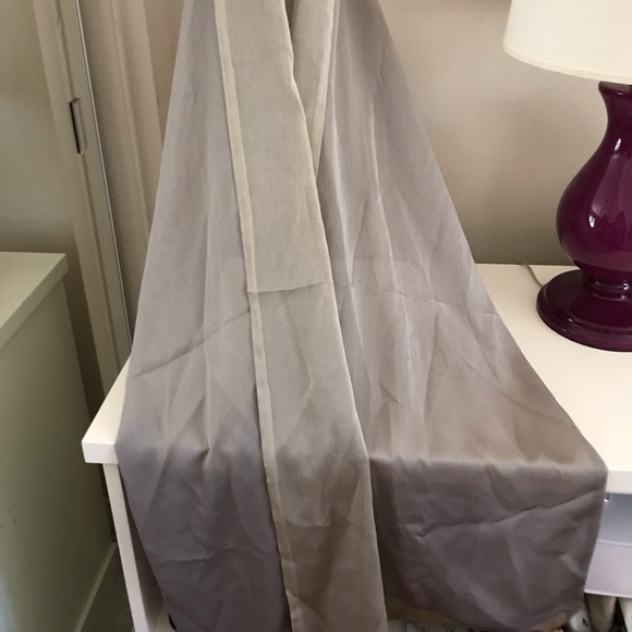 Two-Tone Wrap - Picture 2 of 3